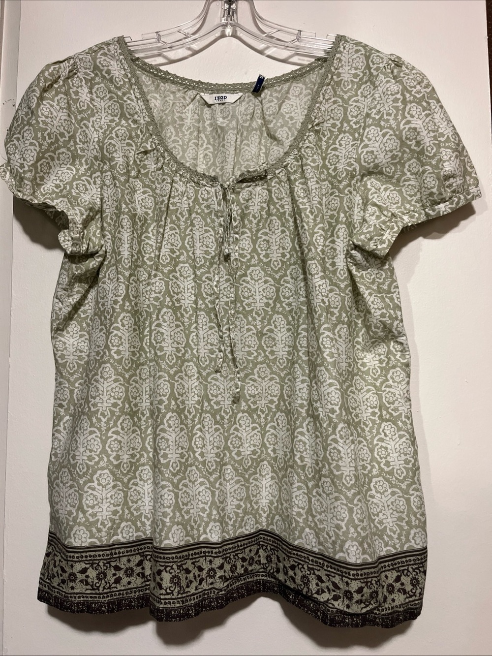 Izod Women's Light Green Printed Peasant Top